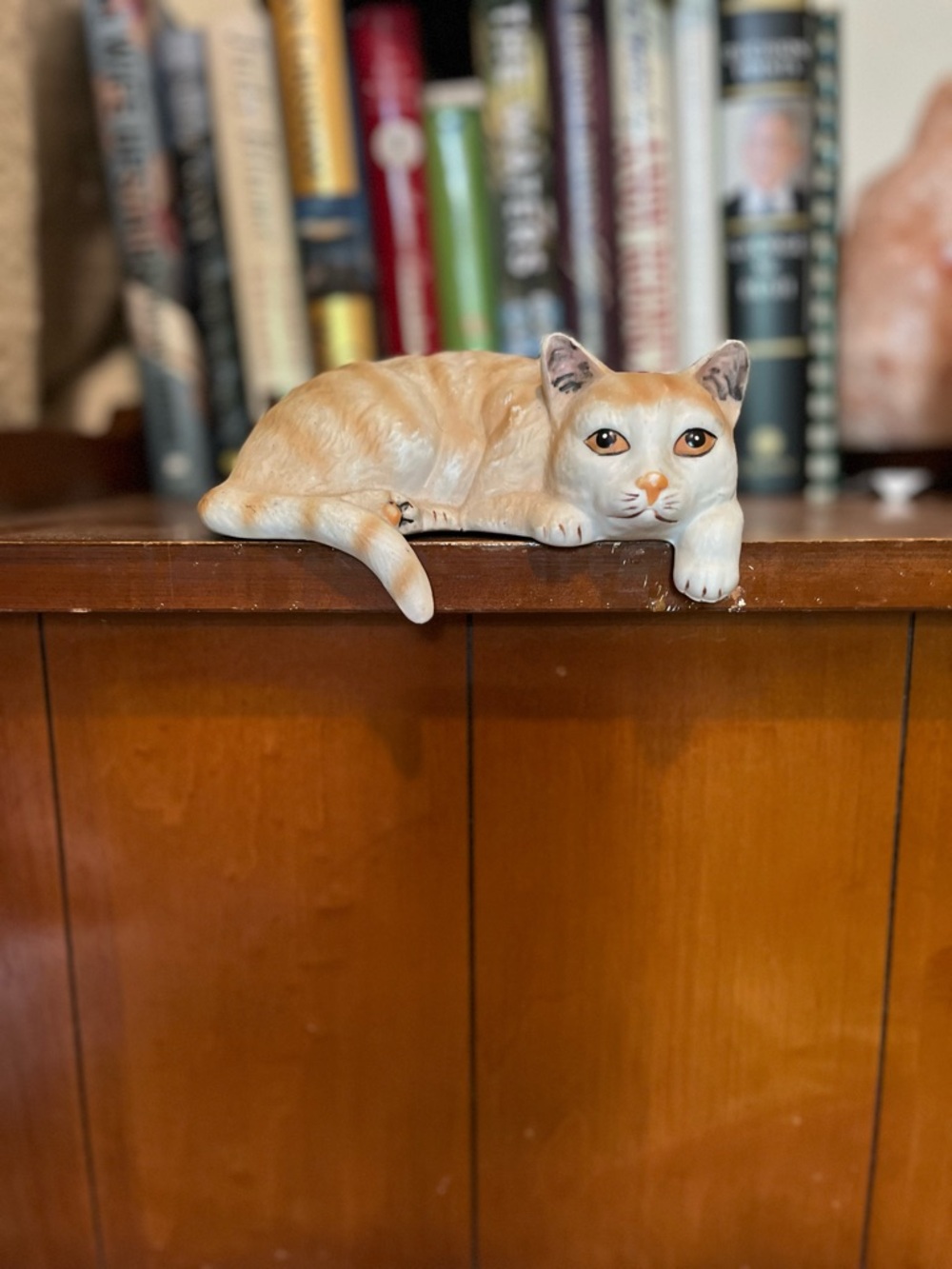 Vintage Tabby Cat Resting  & Watching Shelf Sitter Ceramic Figurine Yellow Eyes